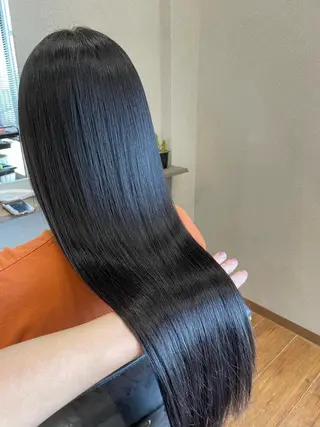ロング カラー 鵜飼 真伍のヘアスタイル