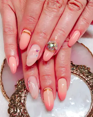 ネイル CROWN プライベートサロンのネイルデザイン