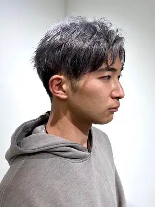 メンズ カラー 🎁毎月通える価格✨ QUATRO金子裕也のヘアスタイル