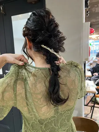 ロング カラー ヘアアレンジ ツキノキ ミナのヘアスタイル