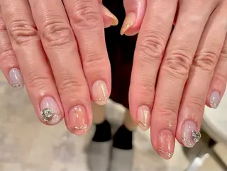 ネイル biene 鴨下愛美のネイルデザイン