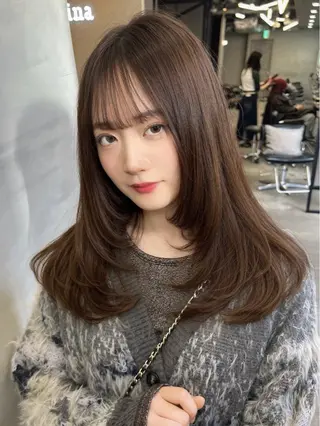 セミロング カラー ベテラン美容師が対応 /髪質改善/縮毛矯正のヘアスタイル