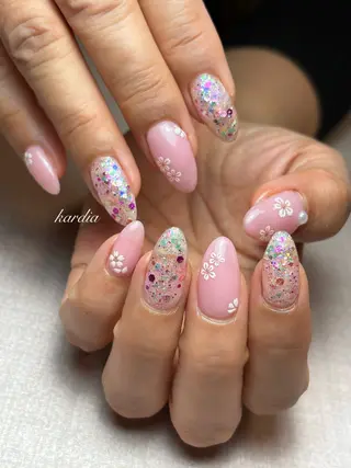 ネイル καρδιά -ｶﾙﾃﾞｨｱ-のネイルデザイン