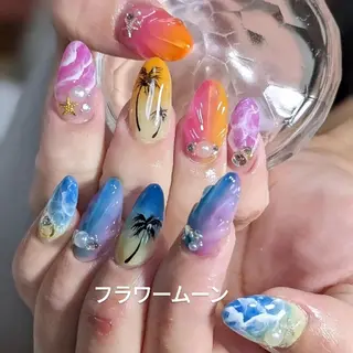 ネイル フラワー ムーンのネイルデザイン