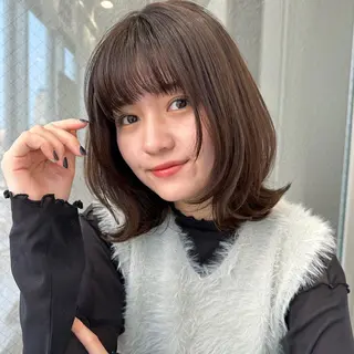 ミディアム 𖧷 ⁺. 大人ヘア Yui 𓂃𓈒𓏸のヘアスタイル