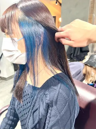 セミロング カラー ヘアアレンジ ネイル 🌈インナーカラー ‘ショウマ’🌈のヘアスタイル