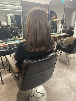 ミディアム カラー 山﨑 大暉【ダブルカラー】のヘアスタイル
