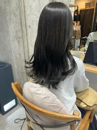 セミロング ✨色持ちの良い艶 カラー✨蟹江真世のヘアスタイル