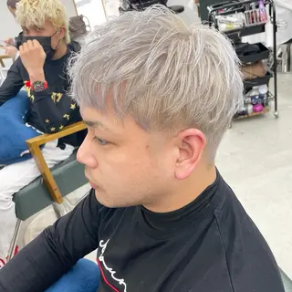 カラー メンズ Lull1人美容室 バレイヤージュのヘアスタイル