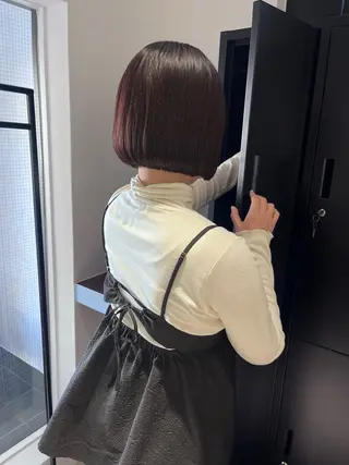 ショート Yui⭐️ 透け感カラーのヘアスタイル