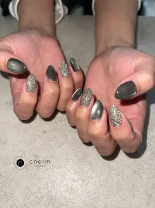 ネイル ネイルルーム チャームのネイルデザイン