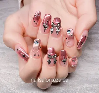 ネイル R inのネイルデザイン