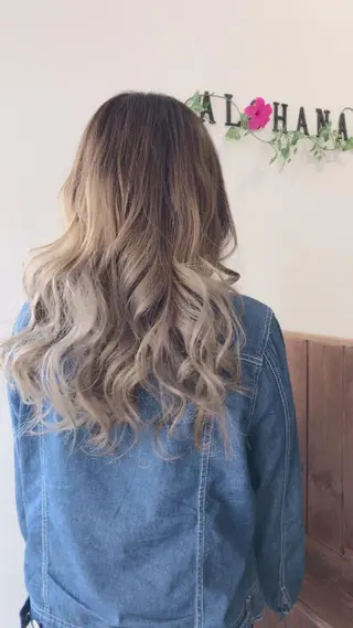 ロング naomi (夜間営業受付中★)のヘアスタイル