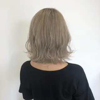 ミディアム カラー ブリーチ特化 梅田本多翔のヘアスタイル