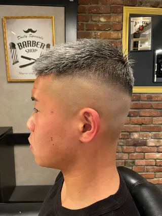 ショート メンズ SAKI SAKIのヘアスタイル