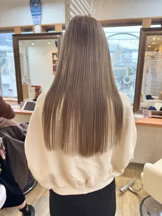 ロング 伊藤 一樹のヘアスタイル