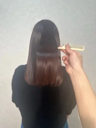 セミロング MOU namba ムウナンバのヘアスタイル