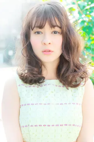 ロング パーマ アルファ シェリのヘアスタイル