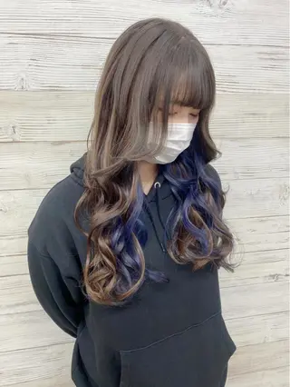 セミロング カラー ヘアアレンジ アイブロウ LAVENDIA 初音のヘアスタイル