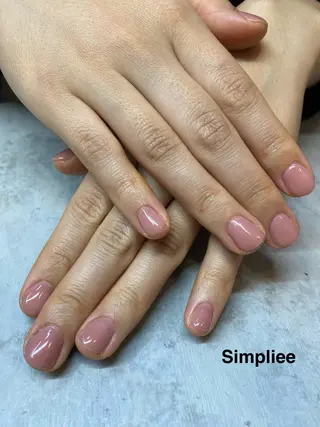 ネイル シンプリーワン 渋谷店🪄MOENAのネイルデザイン