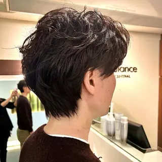 ショート カラー パーマ メンズ チーフデザイナー 若林 麻衣のヘアスタイル