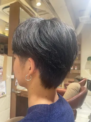 ショート 新宿/ハイトーン カラー/AKI🍎のヘアスタイル