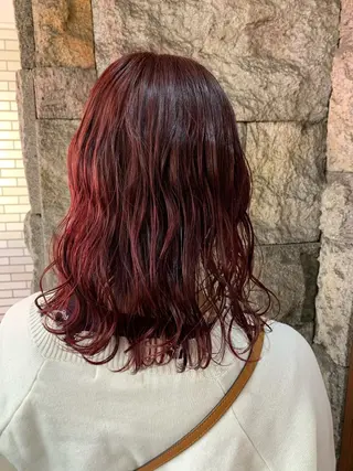 セミロング カラー 蓮見  友里のヘアスタイル