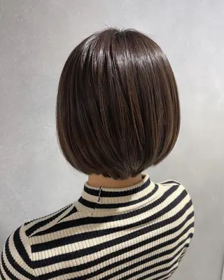 ショート カラー 唐澤 千尋のヘアスタイル