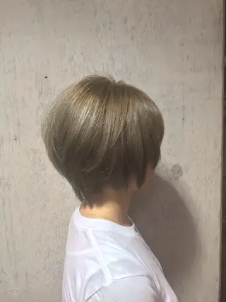 カラー 坂野 結子のヘアスタイル