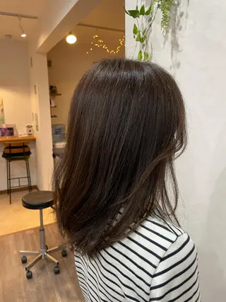 カラー 山田 梓のヘアスタイル