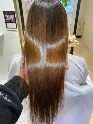 ロング カラー パーマ 韓国🇰🇷レイヤー カットオリーブカラーのヘアスタイル
