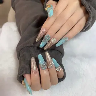 ネイル Amina nail salonのネイルデザイン