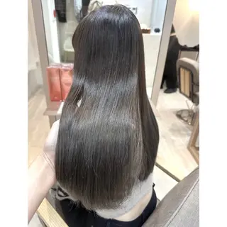 ロング 🐈‍⬛momo🐾 ダブルカラーのヘアスタイル