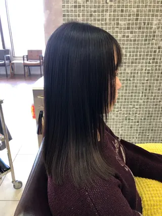 セミロング 加瀬 真弓のヘアスタイル