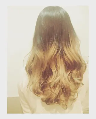 ミディアム セミロング ロング カラー パーマ ヘアアレンジ 山下 直人のヘアスタイル
