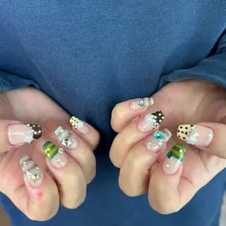 ネイル Noël 新宿南口 Hanaのネイルデザイン