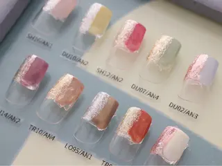 カラー ＆robe mayumiのネイルデザイン