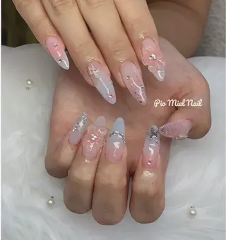 セミロング HANA 長さだしのネイルデザイン