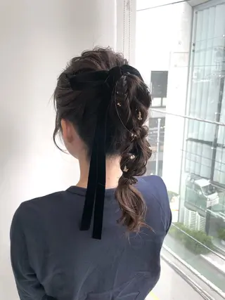 ロング ヘアアレンジ 青沼夏未/オリーブ/ 寒色カラーのヘアスタイル