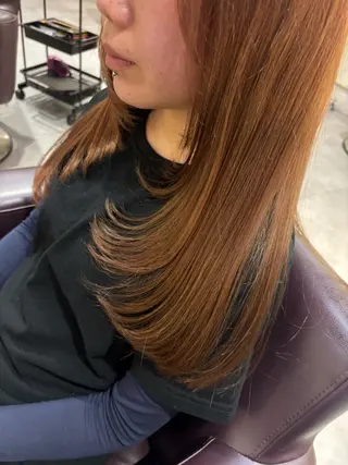 ロング 長岡 明音のヘアスタイル