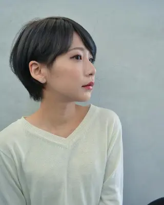 ショート カラー 青木 みなのヘアスタイル