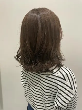 ミディアム カラー 狩野 羅夢のヘアスタイル
