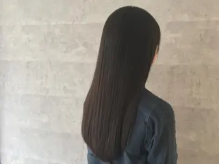 ロング 🎗️comoda 神戸三宮 髪質改善のヘアスタイル
