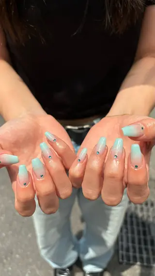 ネイル Queen所属・伊藤 梨恋のネイルデザイン