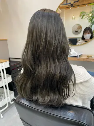 ロング カラー 高梨 菜々のヘアスタイル