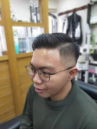 ショート メンズ おしゃれさろんオオキ所属・男を磨く Barber オオキのヘアスタイル