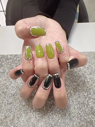 ネイル Guarendo錦糸町店所属・ガレンドウ 白澤 愛子のネイルデザイン