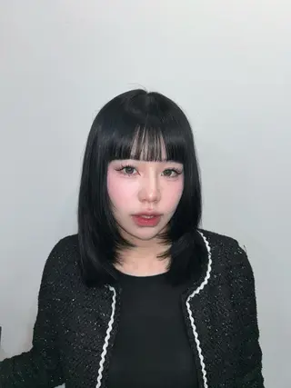 ミディアム 心斎橋l大人韓国ヘア レイヤー×艶カラーのヘアスタイル