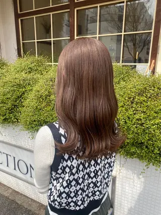 ロング カラー ヘアアレンジ 💠艶髪うるうる🫧 髪質改善ストレートのヘアスタイル