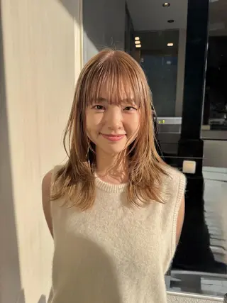 ミディアム カラー KOHNO ナチュラルデザインのヘアスタイル